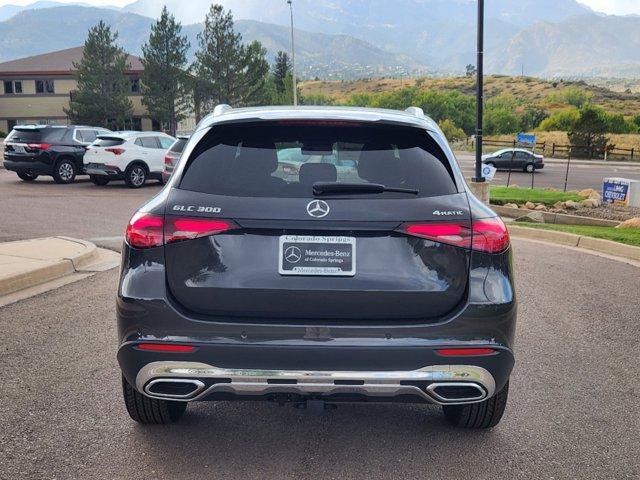 new 2025 Mercedes-Benz GLC 300 car