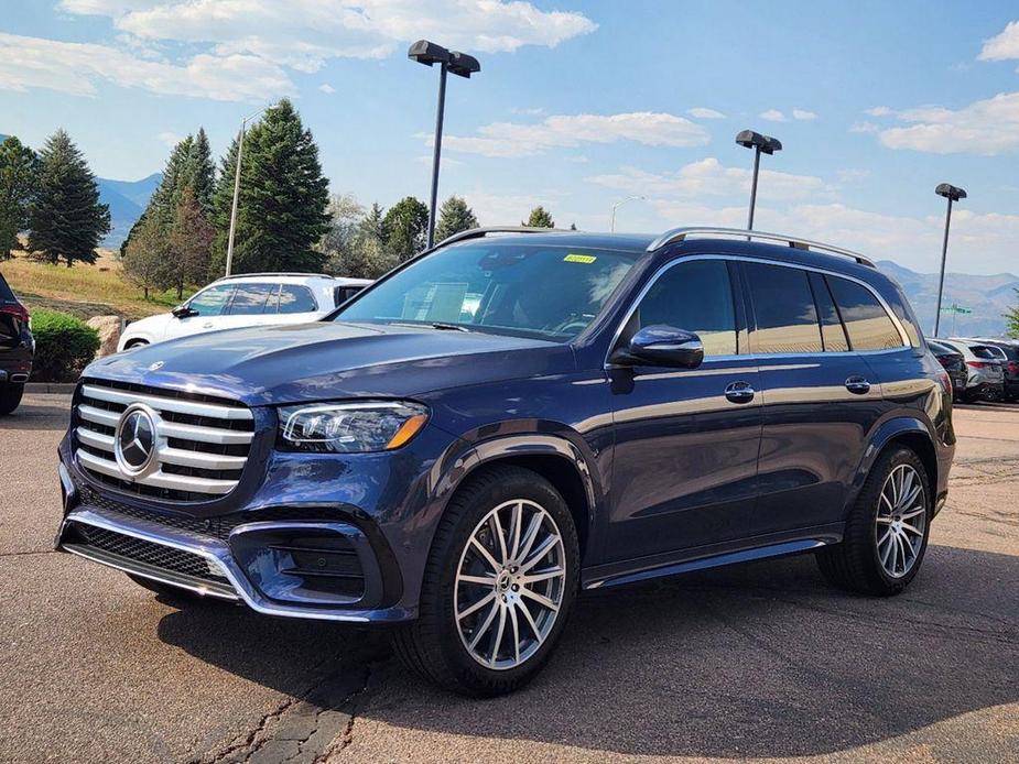 new 2025 Mercedes-Benz GLS 450 car, priced at $99,865