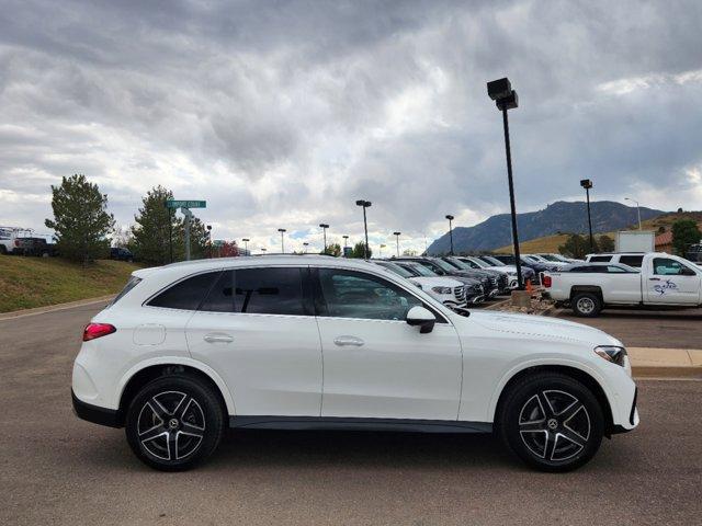 new 2025 Mercedes-Benz GLC 300 car