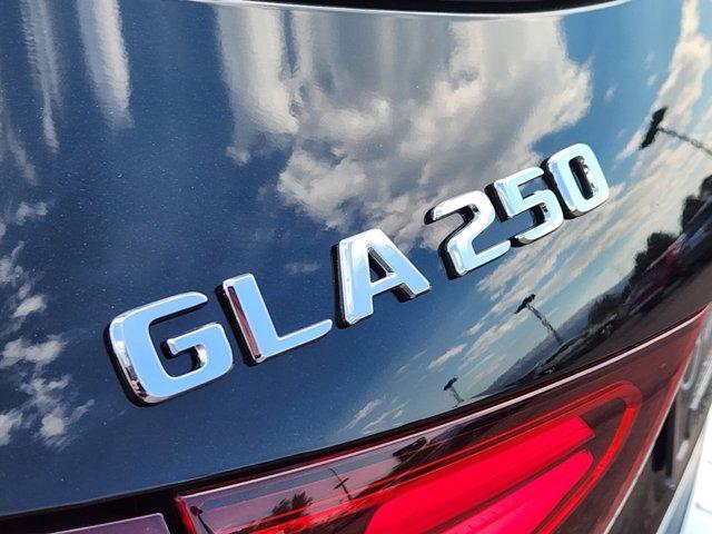 new 2025 Mercedes-Benz GLA 250 car