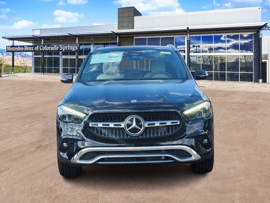 new 2025 Mercedes-Benz GLA 250 car, priced at $46,300