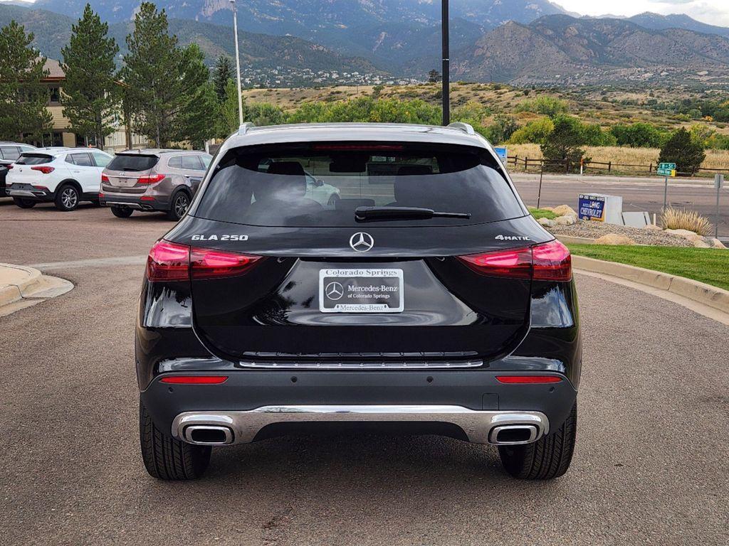 new 2025 Mercedes-Benz GLA 250 car, priced at $51,245