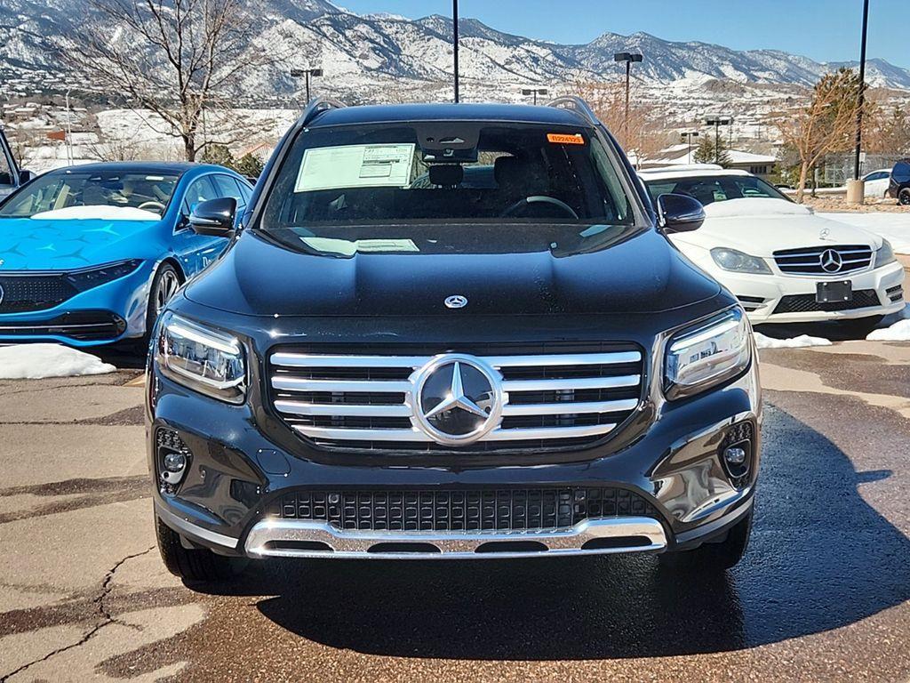 new 2024 Mercedes-Benz GLB 250 car, priced at $43,999