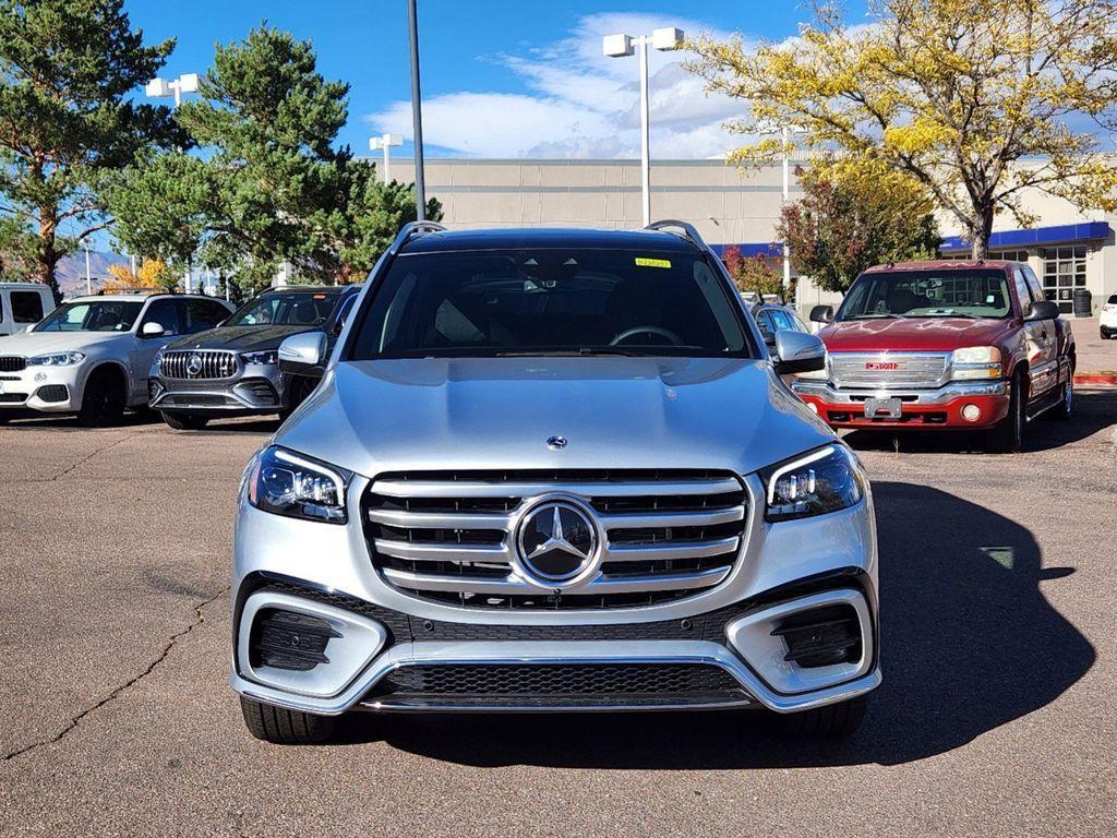 new 2025 Mercedes-Benz GLS 450 car, priced at $101,635