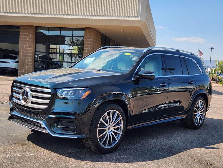 new 2025 Mercedes-Benz GLS 450 car, priced at $102,985