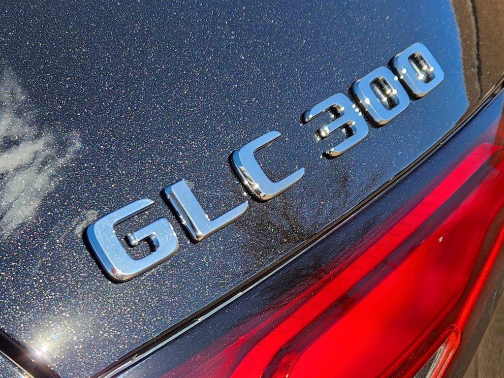 new 2025 Mercedes-Benz GLC 300 car, priced at $62,695