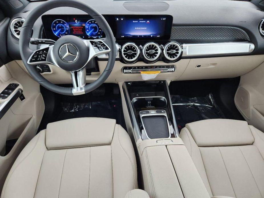 new 2024 Mercedes-Benz EQB 250 car, priced at $56,595