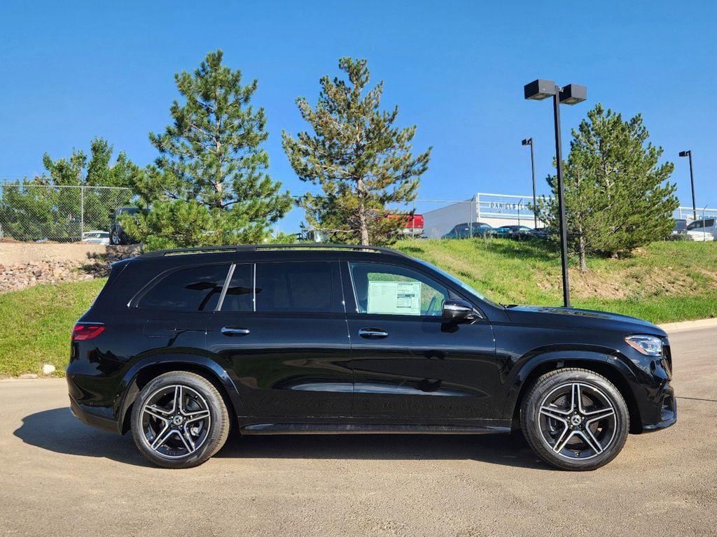 new 2025 Mercedes-Benz GLS 450 car, priced at $97,050