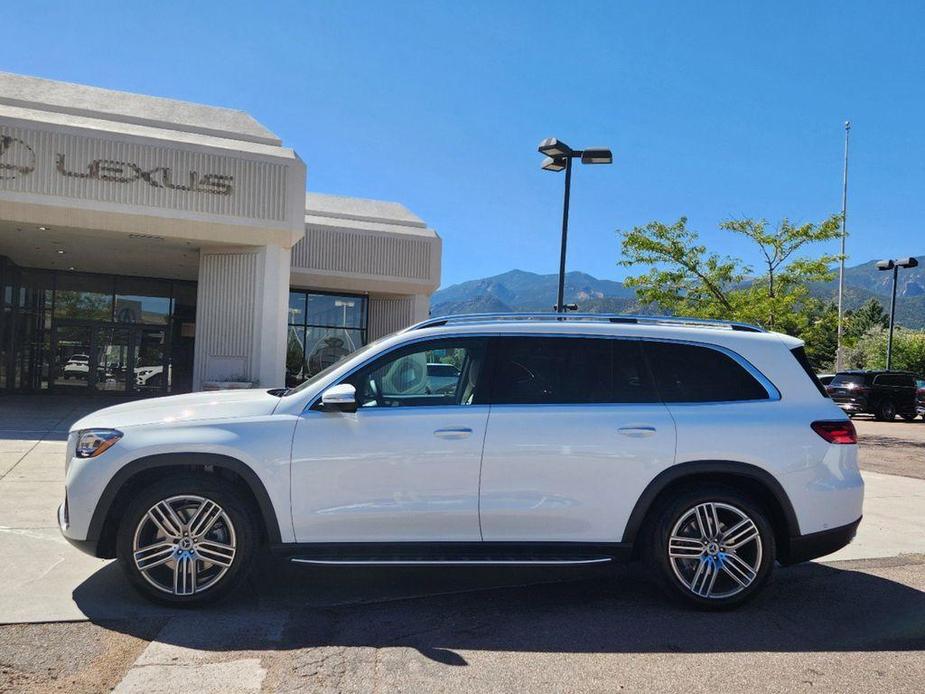 new 2025 Mercedes-Benz GLS 450 car