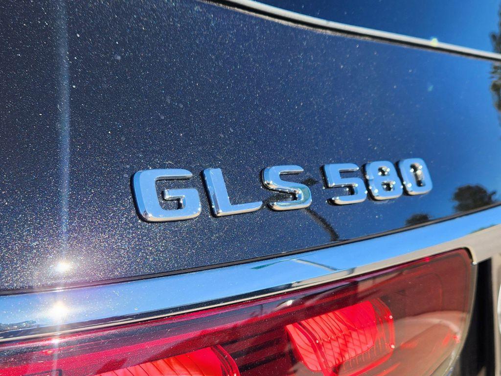 new 2025 Mercedes-Benz GLS 580 car, priced at $117,365