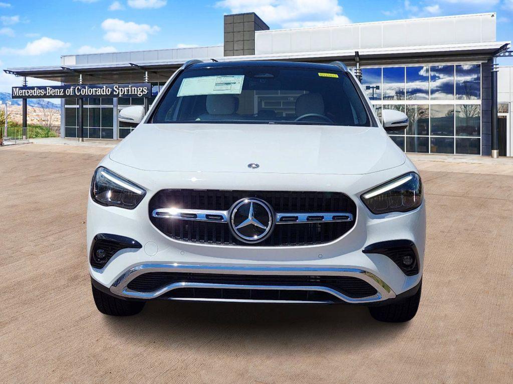 new 2025 Mercedes-Benz GLA 250 car