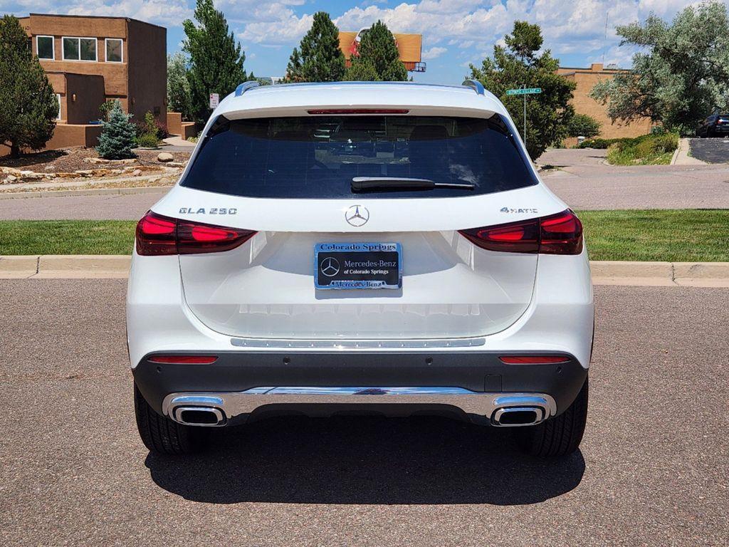 new 2025 Mercedes-Benz GLA 250 car