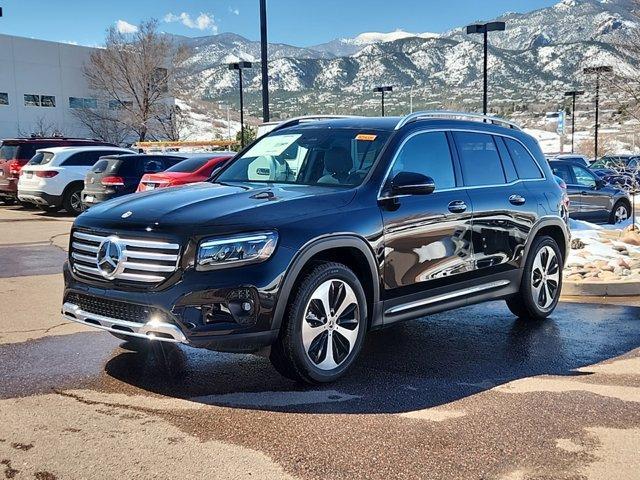 new 2024 Mercedes-Benz GLB 250 car, priced at $43,999