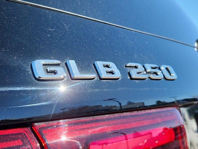 new 2024 Mercedes-Benz GLB 250 car, priced at $43,999