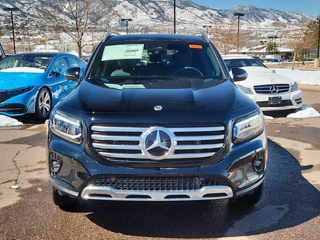 new 2024 Mercedes-Benz GLB 250 car, priced at $43,999