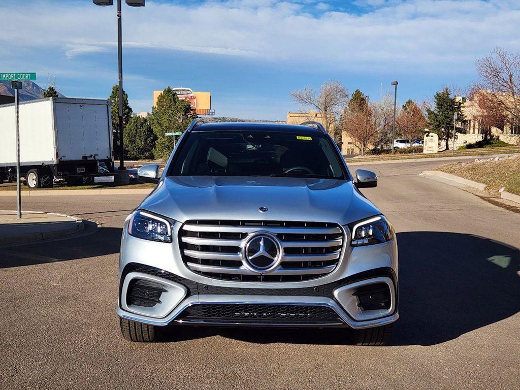 new 2025 Mercedes-Benz GLS 450 car, priced at $95,365