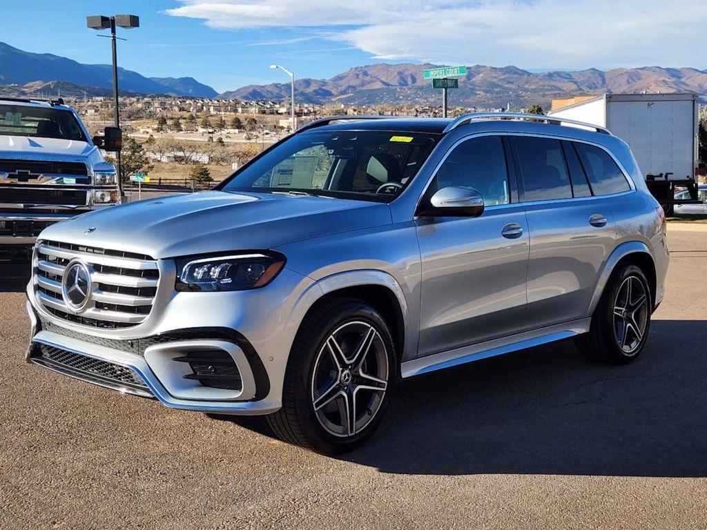 new 2025 Mercedes-Benz GLS 450 car, priced at $95,365