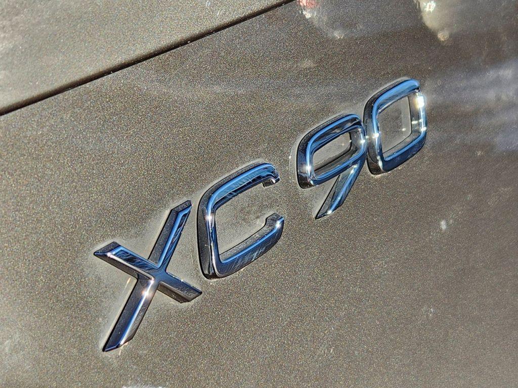 used 2023 Volvo XC90 Recharge Plug-In Hybrid car, priced at $56,662