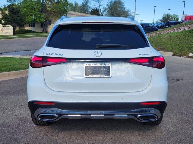 new 2025 Mercedes-Benz GLC 300 car