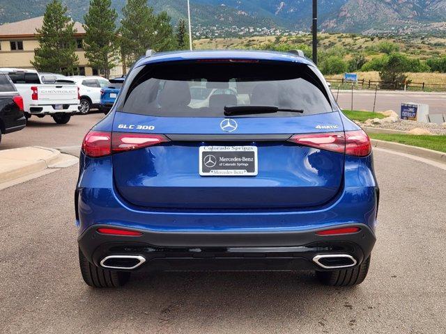 new 2025 Mercedes-Benz GLC 300 car