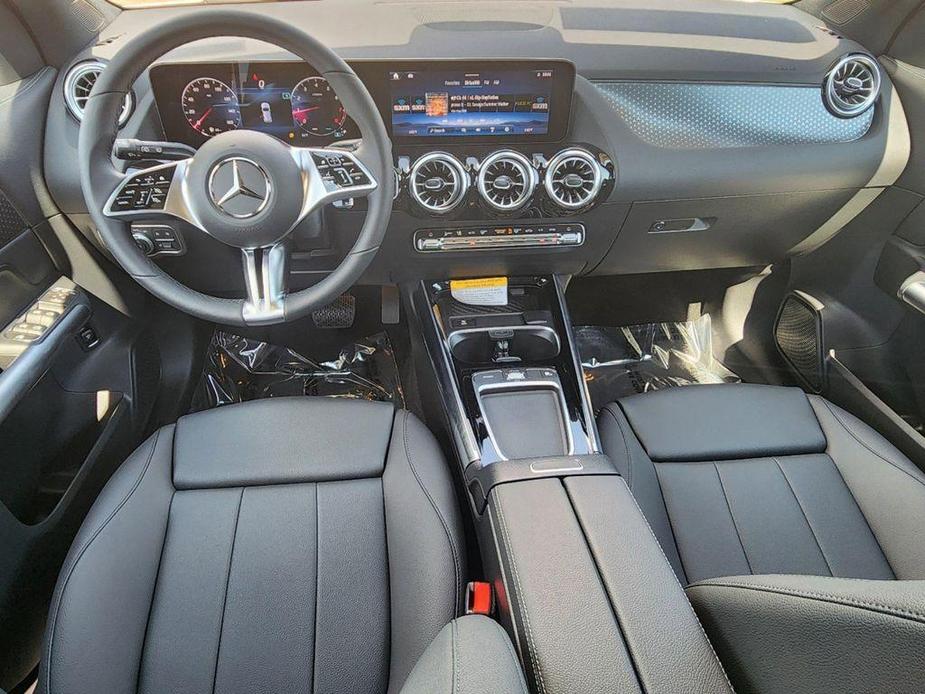 new 2025 Mercedes-Benz GLA 250 car