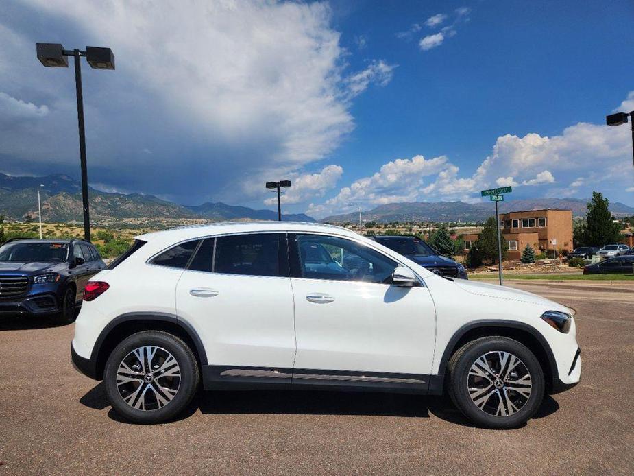 new 2025 Mercedes-Benz GLA 250 car