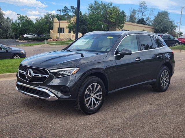 new 2025 Mercedes-Benz GLC 300 car