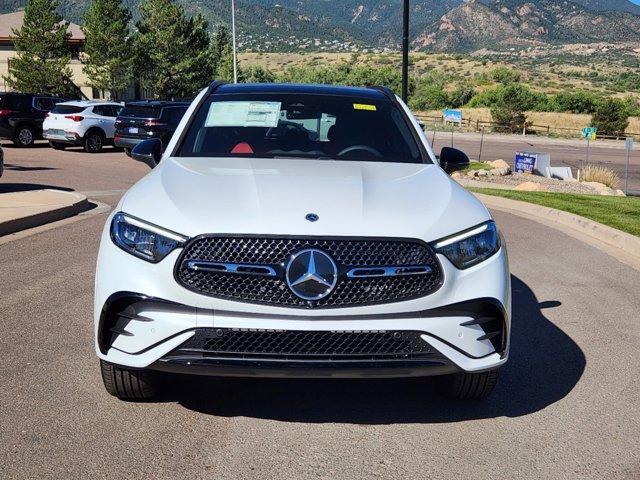 new 2025 Mercedes-Benz GLC 300 car