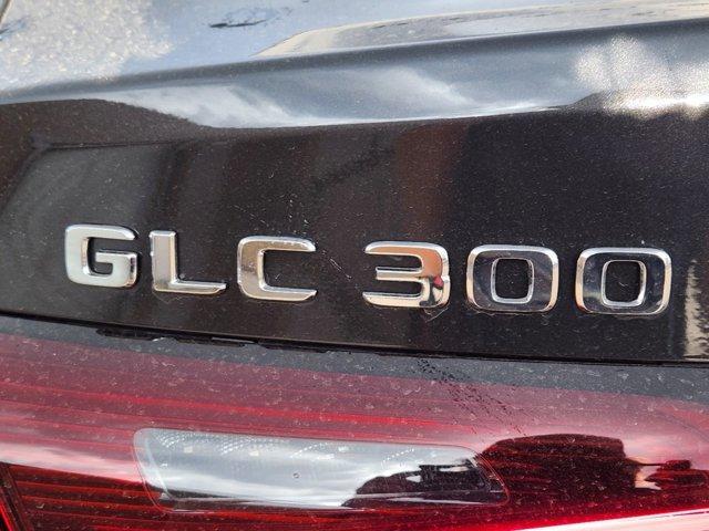 new 2024 Mercedes-Benz GLC 300 car