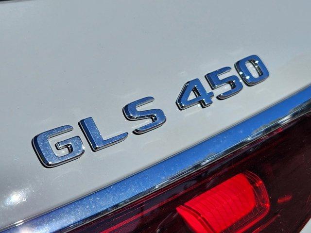 new 2025 Mercedes-Benz GLS 450 car