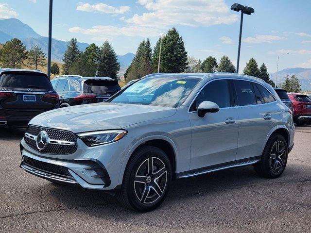 new 2025 Mercedes-Benz GLC 300 car