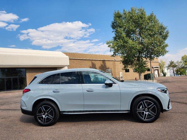 new 2025 Mercedes-Benz GLC 300 car