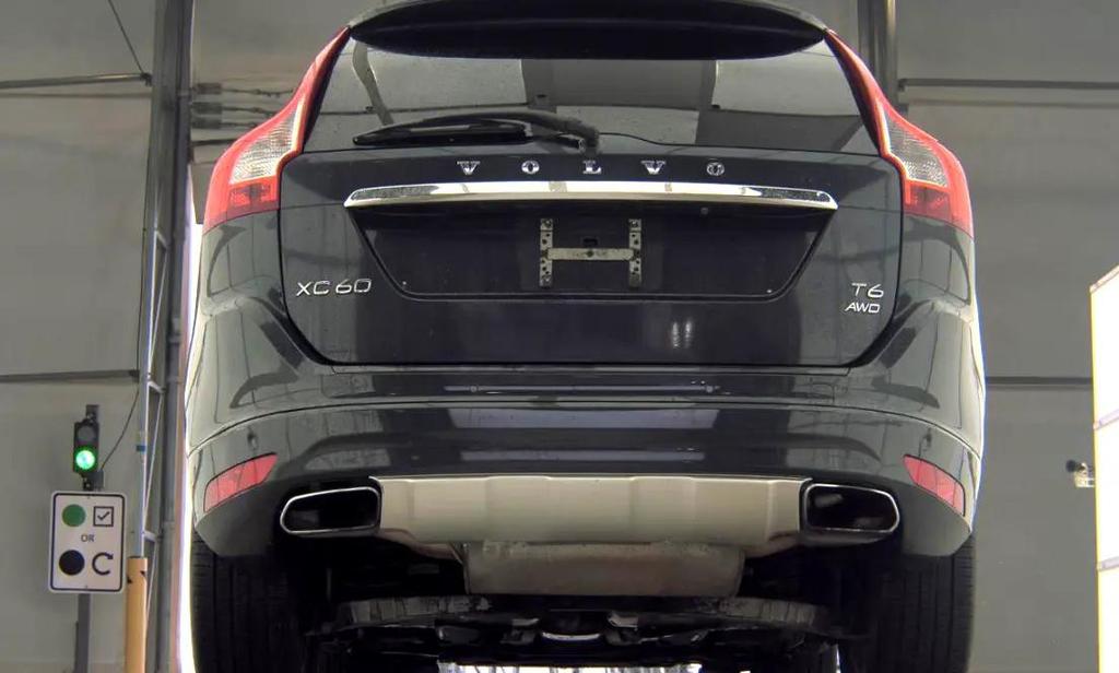used 2015 Volvo XC60 car, priced at $13,500