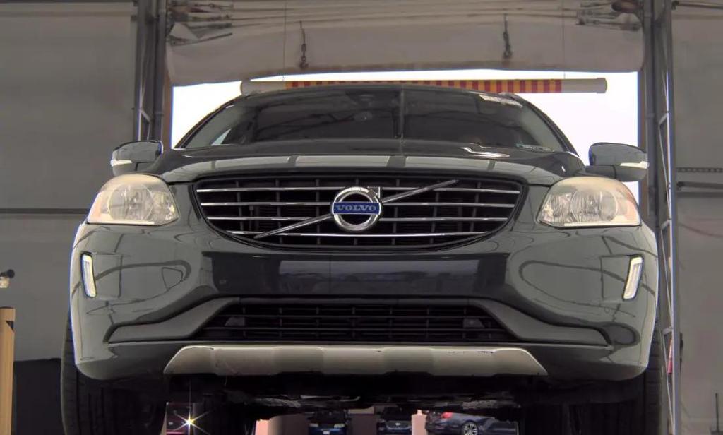 used 2015 Volvo XC60 car, priced at $13,500