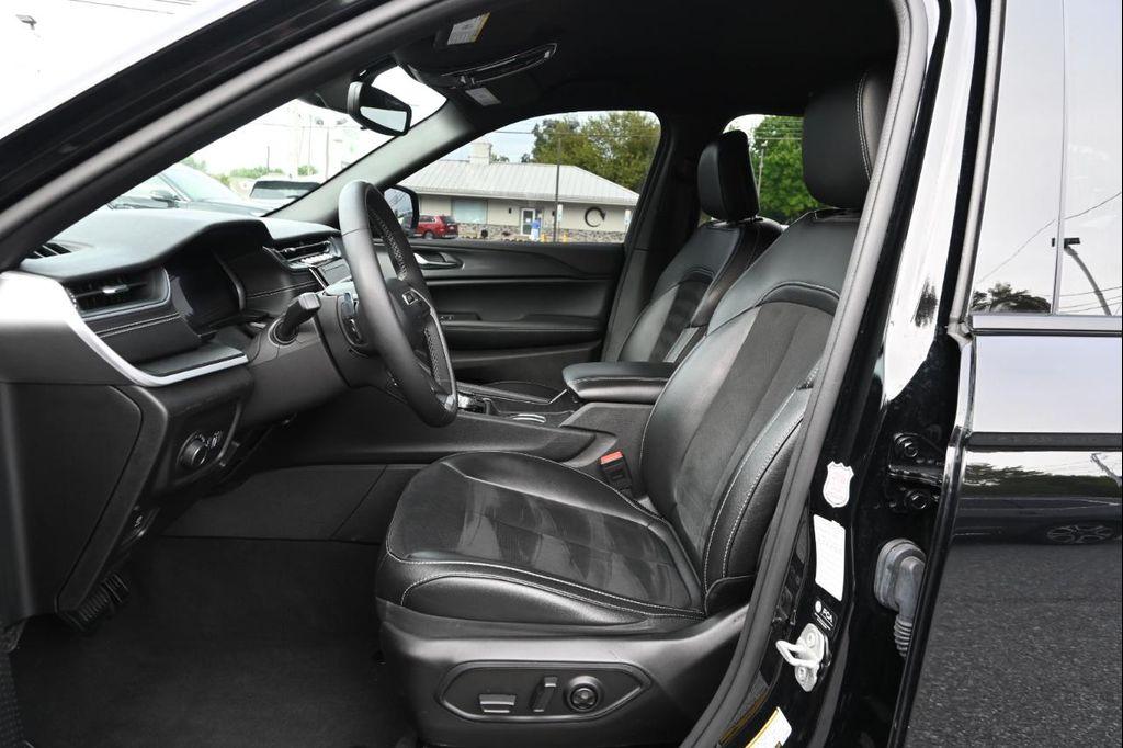 used 2024 Jeep Grand Cherokee car, priced at $30,950