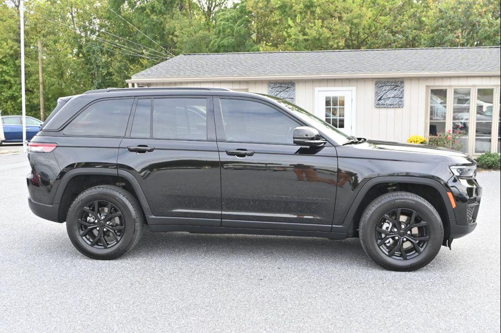 used 2024 Jeep Grand Cherokee car, priced at $30,950