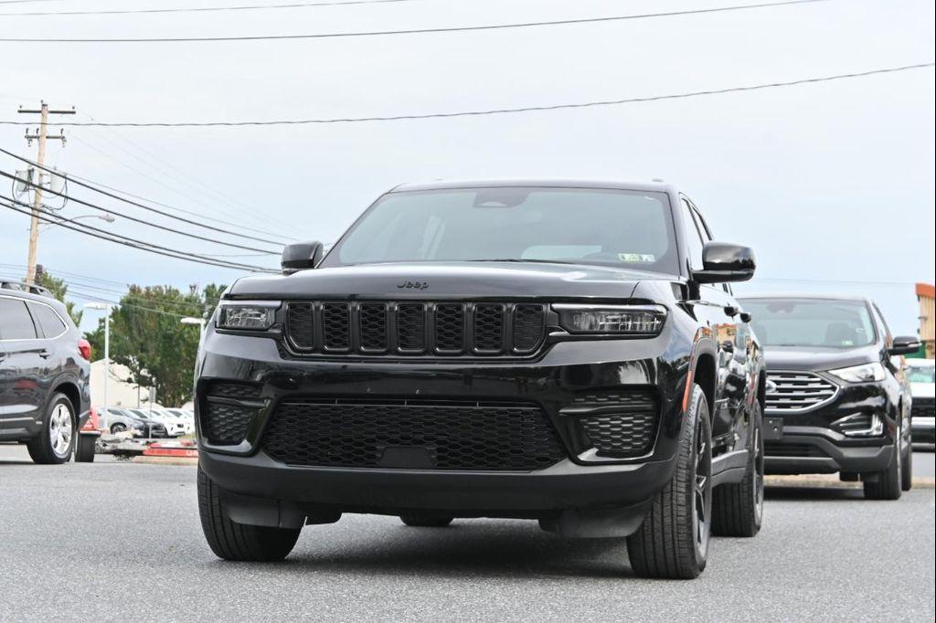 used 2024 Jeep Grand Cherokee car, priced at $30,950