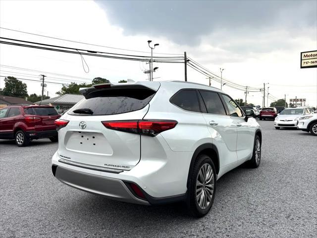 used 2022 Toyota Highlander car, priced at $44,950
