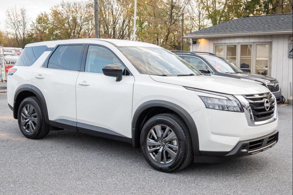 used 2024 Nissan Pathfinder car, priced at $29,500