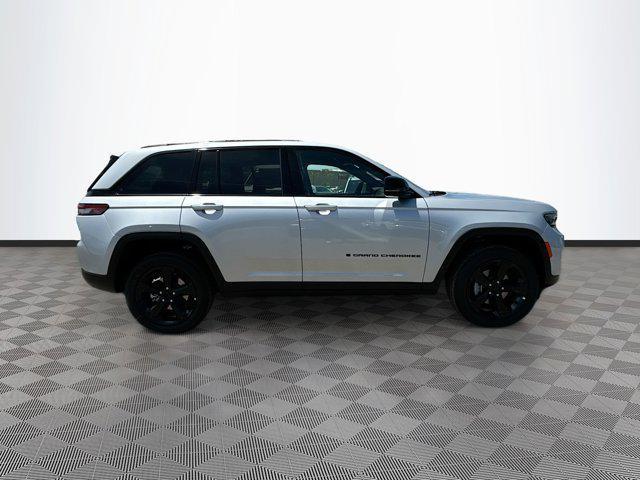 new 2024 Jeep Grand Cherokee car, priced at $45,907