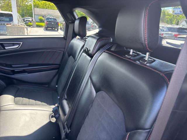 used 2022 Ford Edge car, priced at $29,850