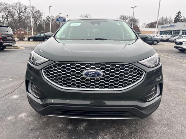 used 2024 Ford Edge car, priced at $29,900