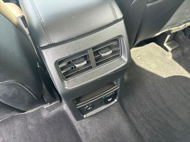 used 2024 Ford Edge car, priced at $27,433