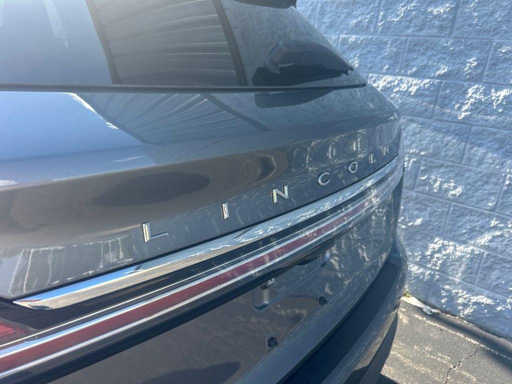 used 2022 Lincoln Nautilus car, priced at $28,973