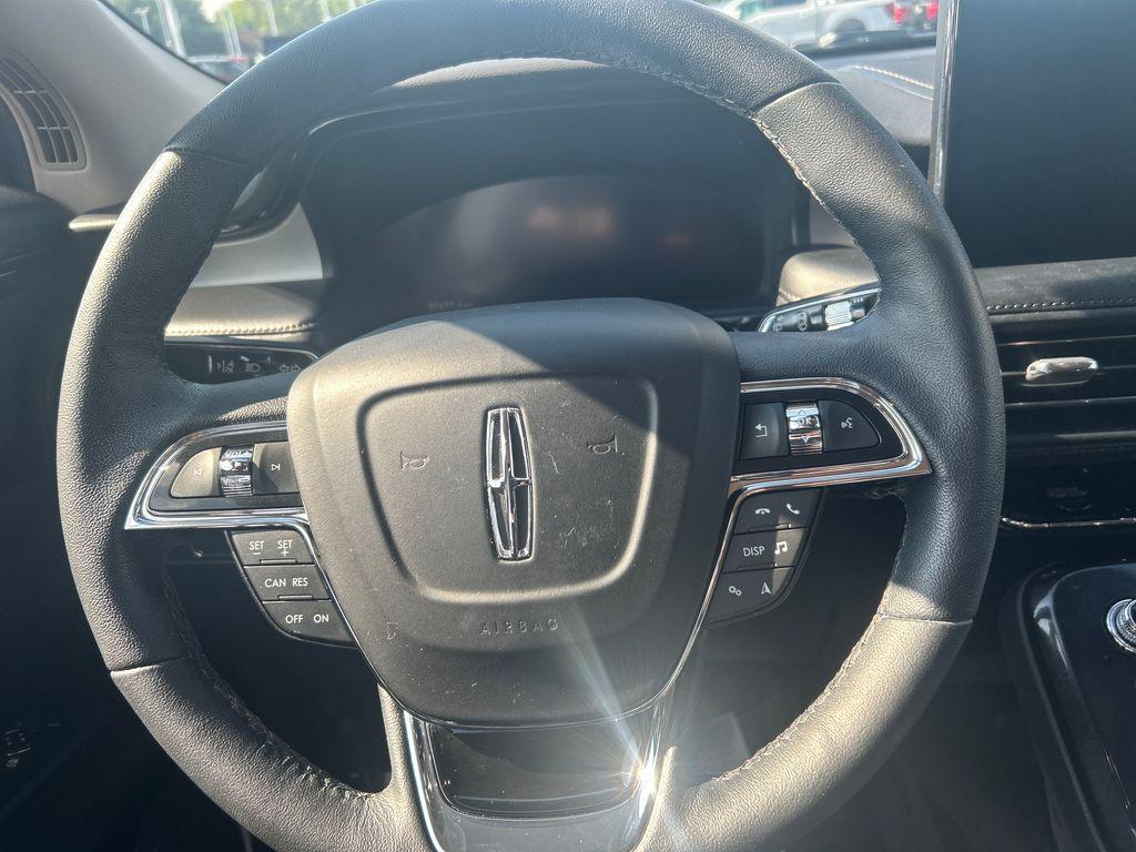 used 2022 Lincoln Nautilus car, priced at $28,973