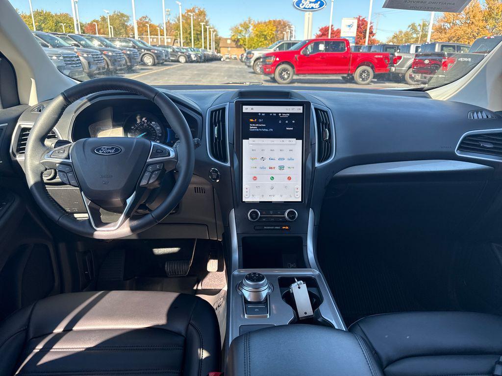 used 2024 Ford Edge car, priced at $28,886