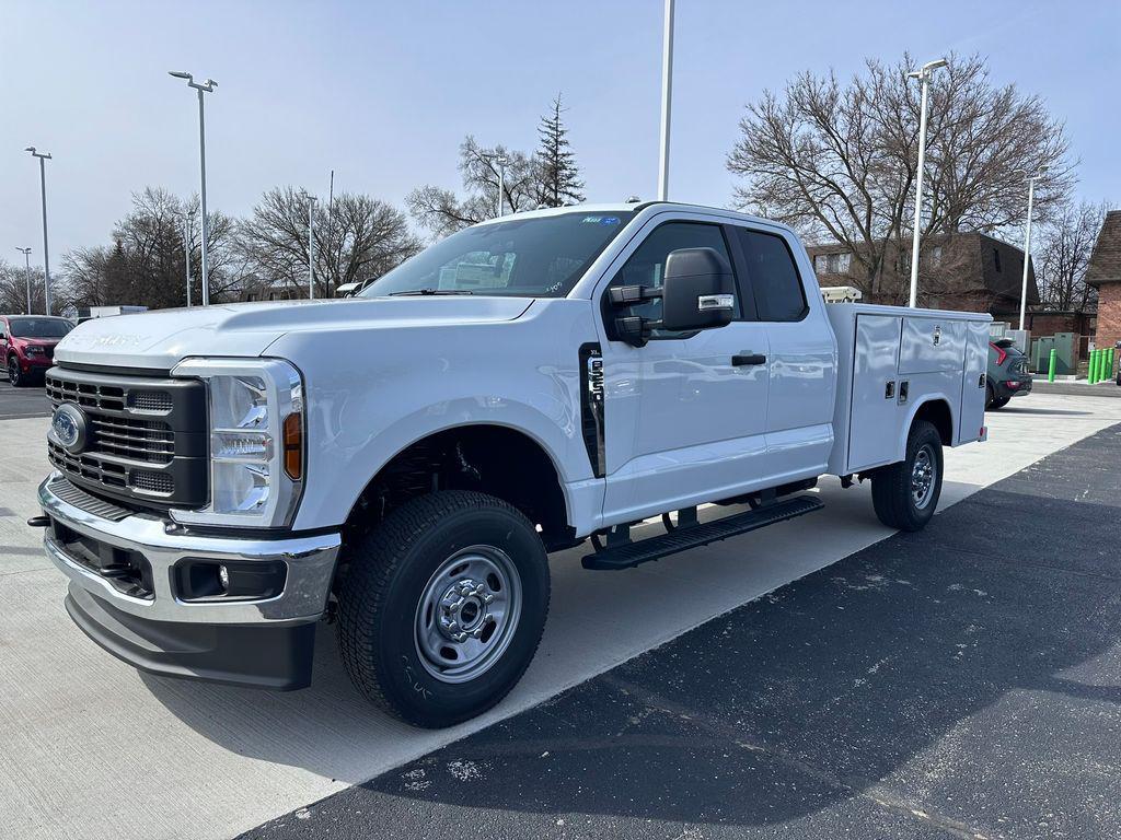 new 2025 Ford F-250 car, priced at $70,980