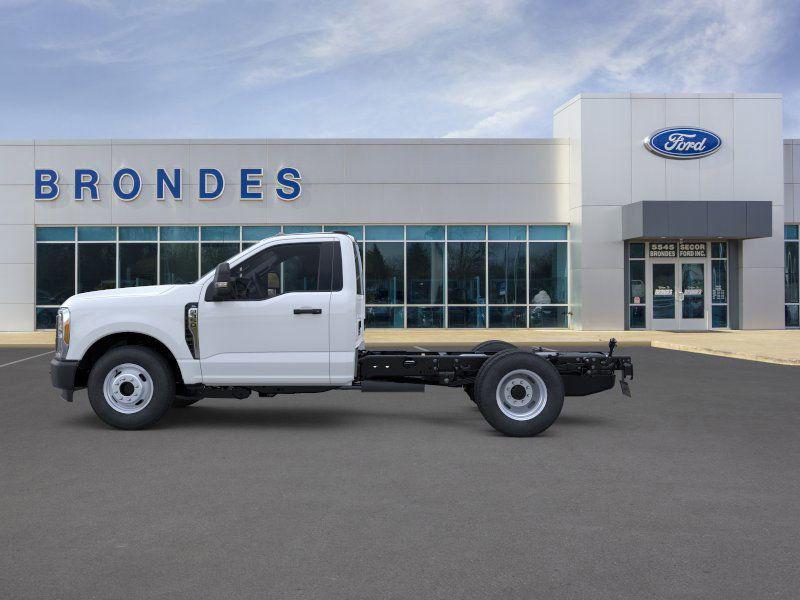 new 2025 Ford F-350 car, priced at $54,815