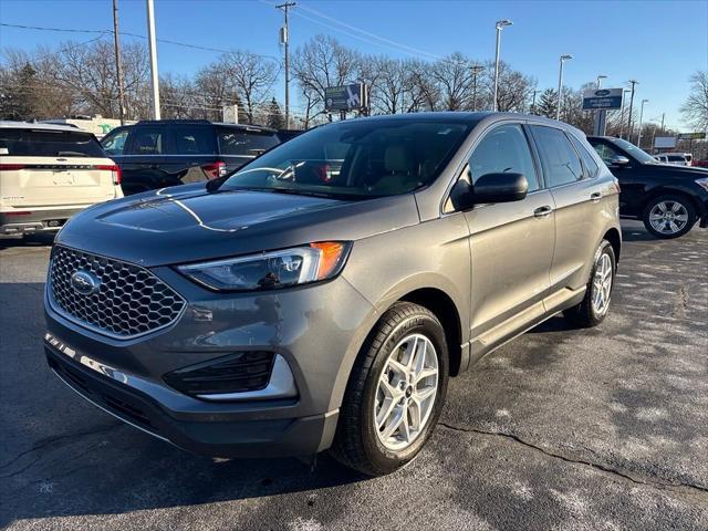 used 2024 Ford Edge car, priced at $30,700