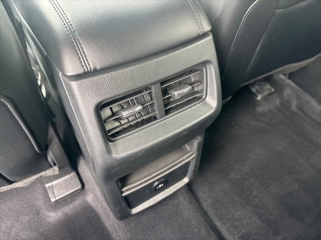 used 2024 Ford Edge car, priced at $28,951
